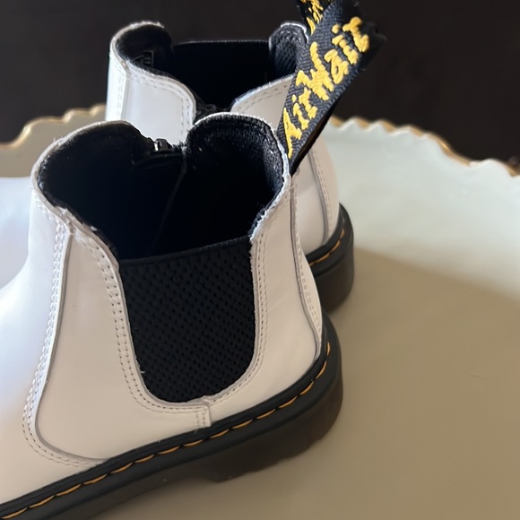 Dr. Martens 2976J Chelsea Boot - Kids - Picture 3 of 6